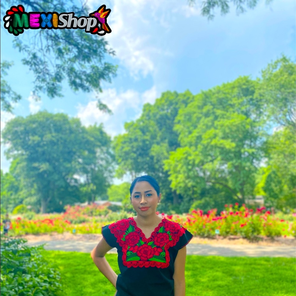 EMBROIDERED MEXICAN BLOUSE S/M BLUSA MEXICANA - Picture 1 of 5